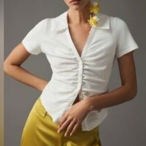 Anthropologie White Short Sleeve Button Down Collared V-Neck Top w Ruched Front